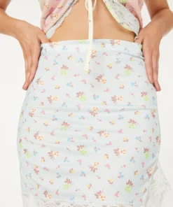 New Girl Order DITSY FLORAL SKIRT