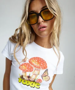 New Girl Order 70S SQUARE SUNGLASSES IN BLACK WITH YELLOW LENS