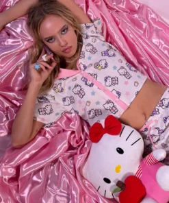 New Girl Order HELLO KITTY POPCORN & STARS SET