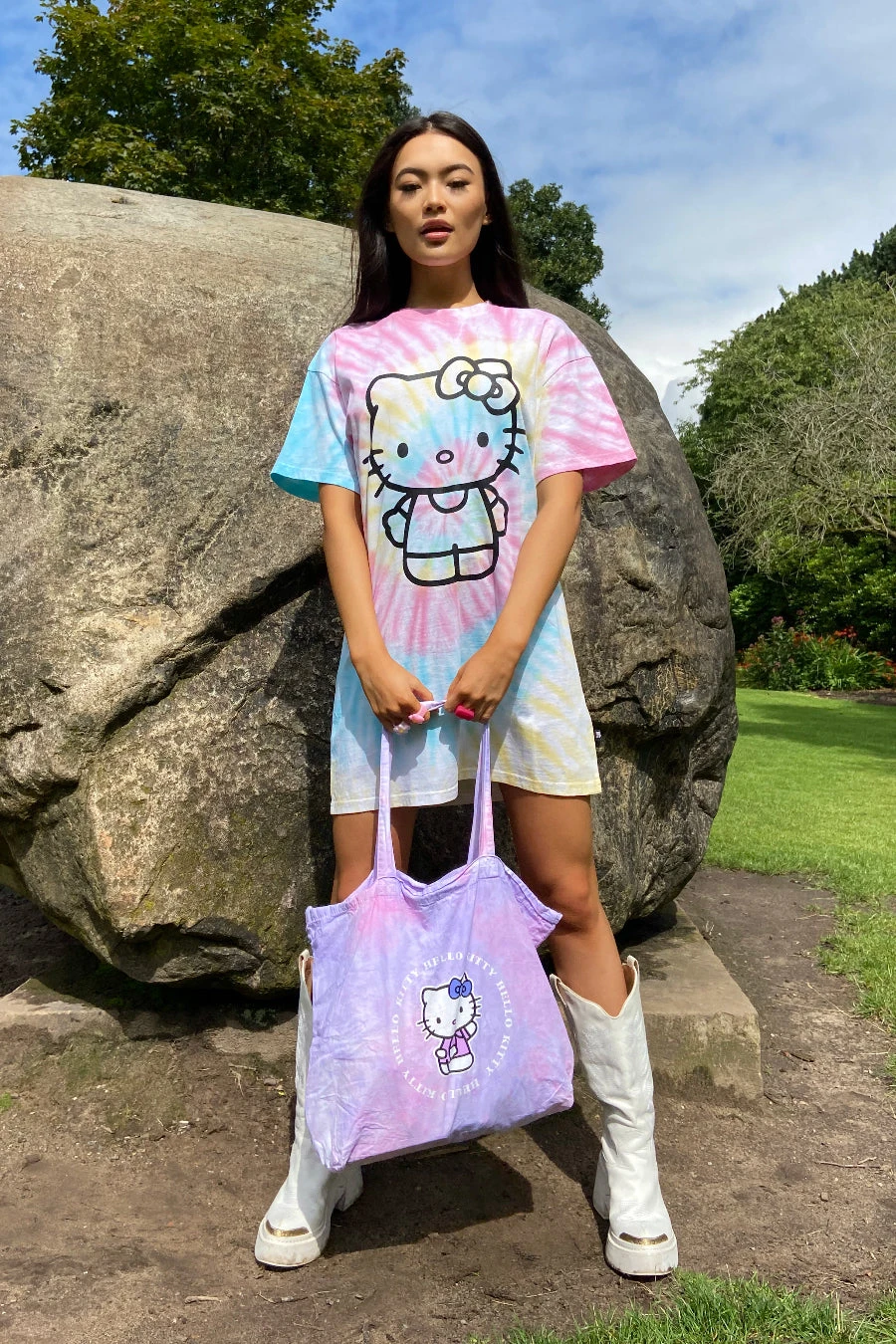 New Girl Order HELLO KITTY TIE DYE TOTE BAG 3 New Girl Order HELLO KITTY TIE DYE TOTE BAG